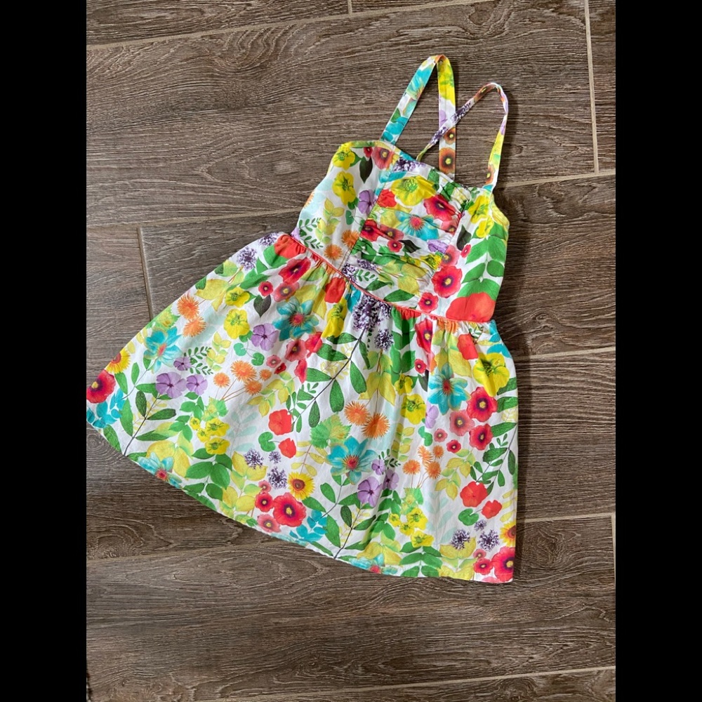 Super cute floral dress size 7/8